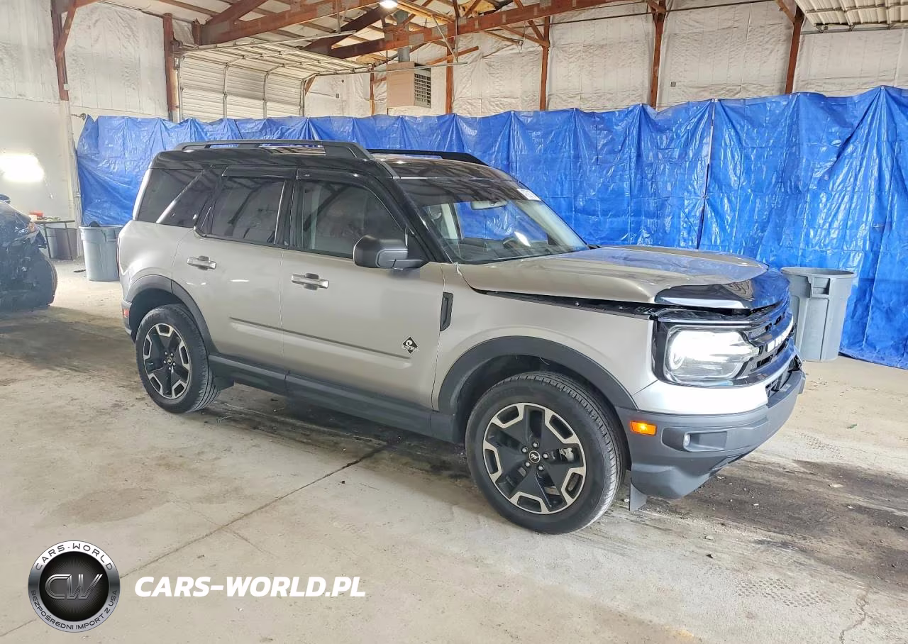 2021 Ford Bronco Sport Outer Banks VIN:3FMCR9C61MRA45909 - 4