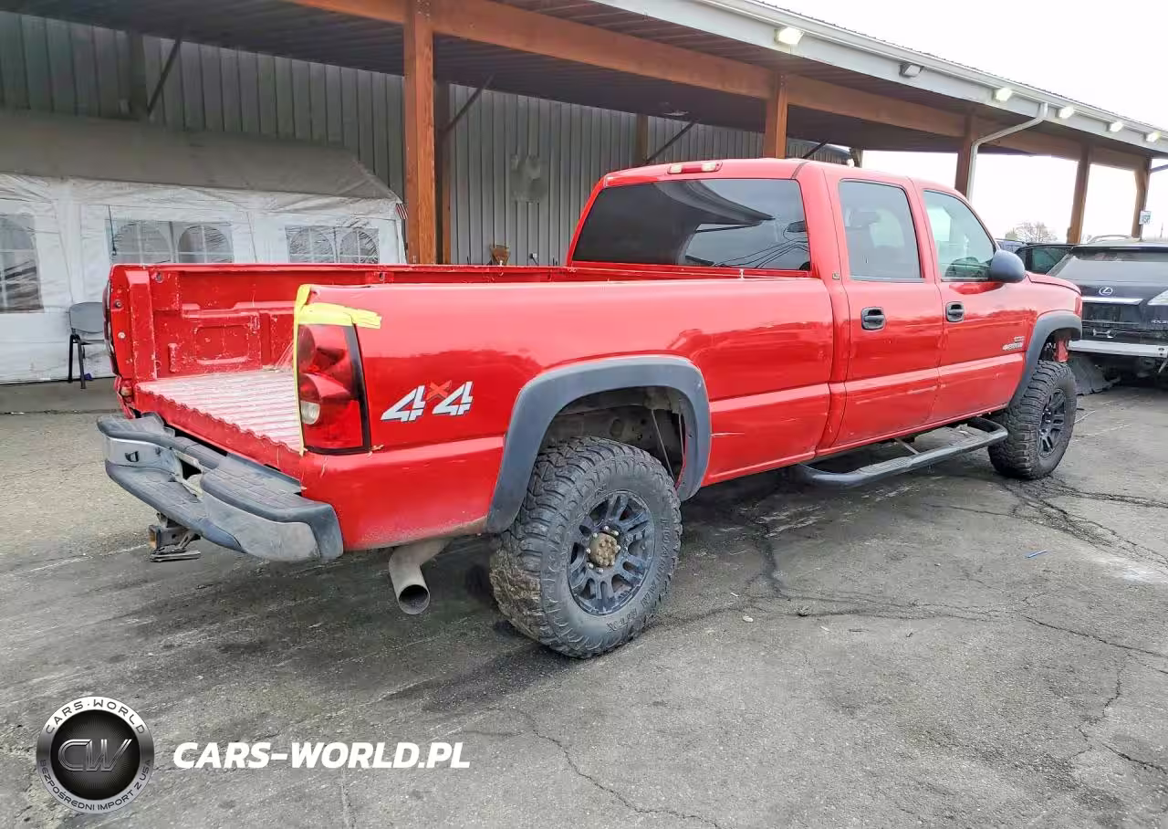 2005 Chevrolet Silverado K2500 Heavy Duty VIN:1GCHK23245F871395 - 3