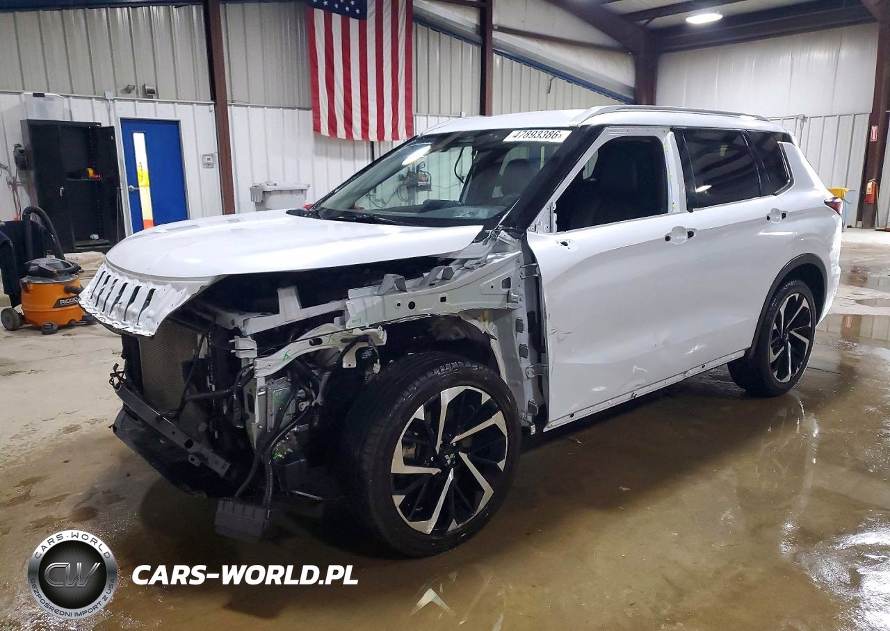 2024 Mitsubishi Outlander Sel