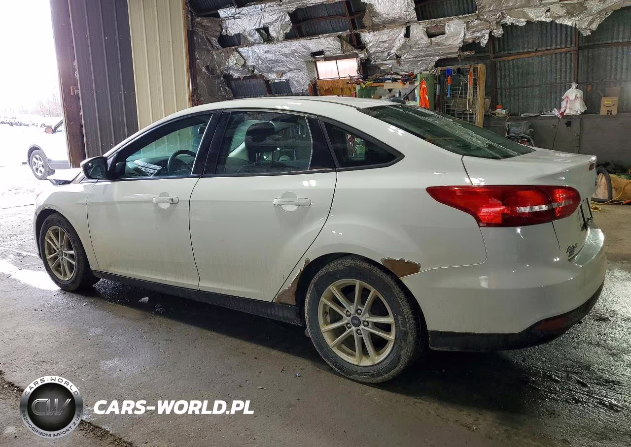 2018 Ford Focus Se VIN:1FADP3F22JL264219 - 2
