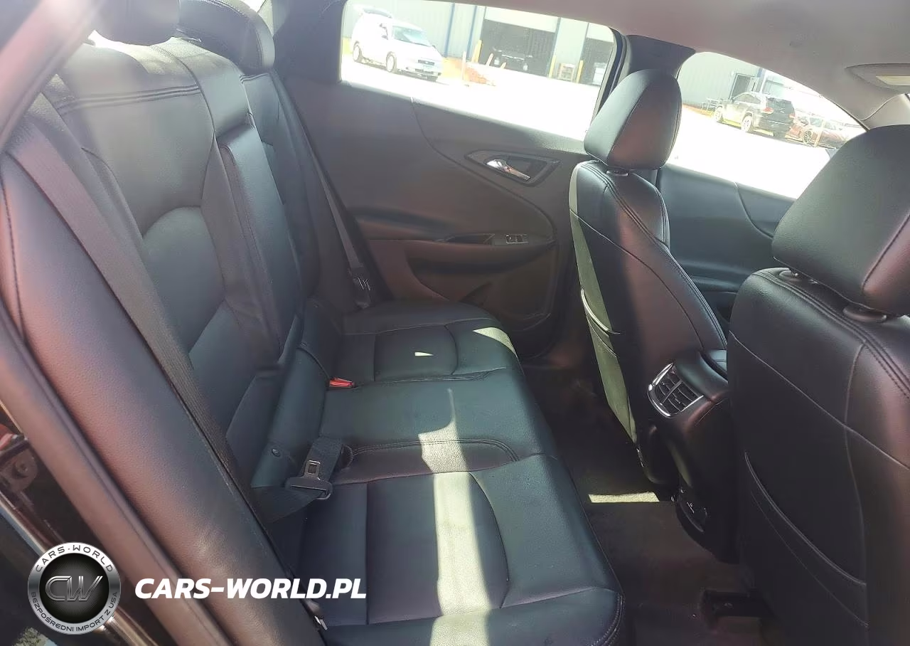 2018 Chevrolet Malibu Lt VIN:1G1ZD5STXJF287631 - 10