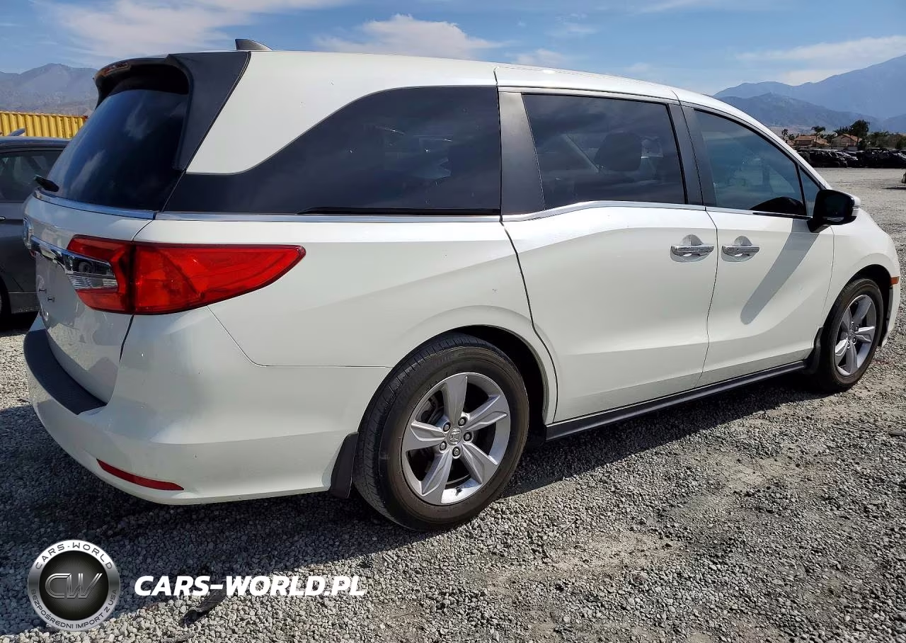 2018 Honda Odyssey Ex VIN:5FNRL6H5XJB106119 - 3
