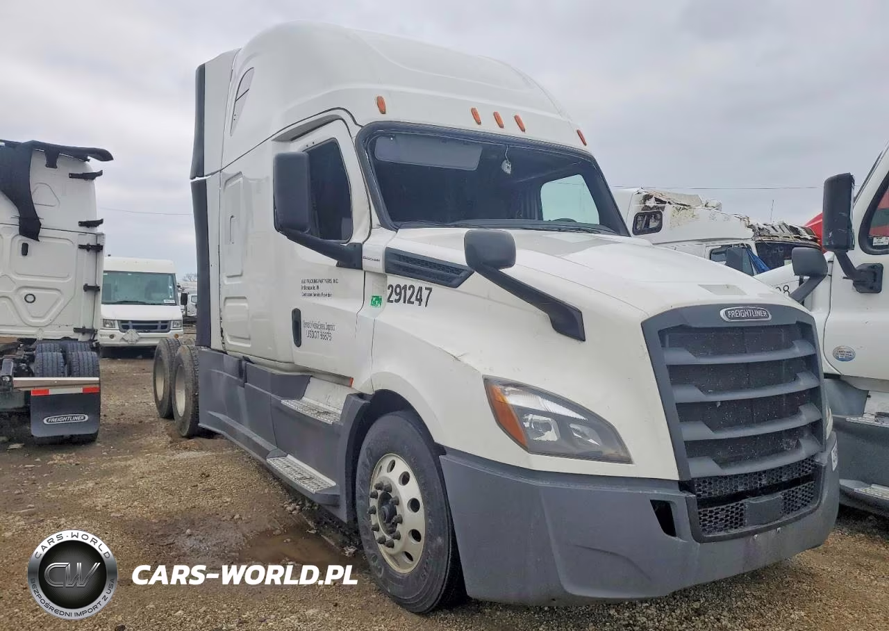 2020 Freightliner Cascadia 1
