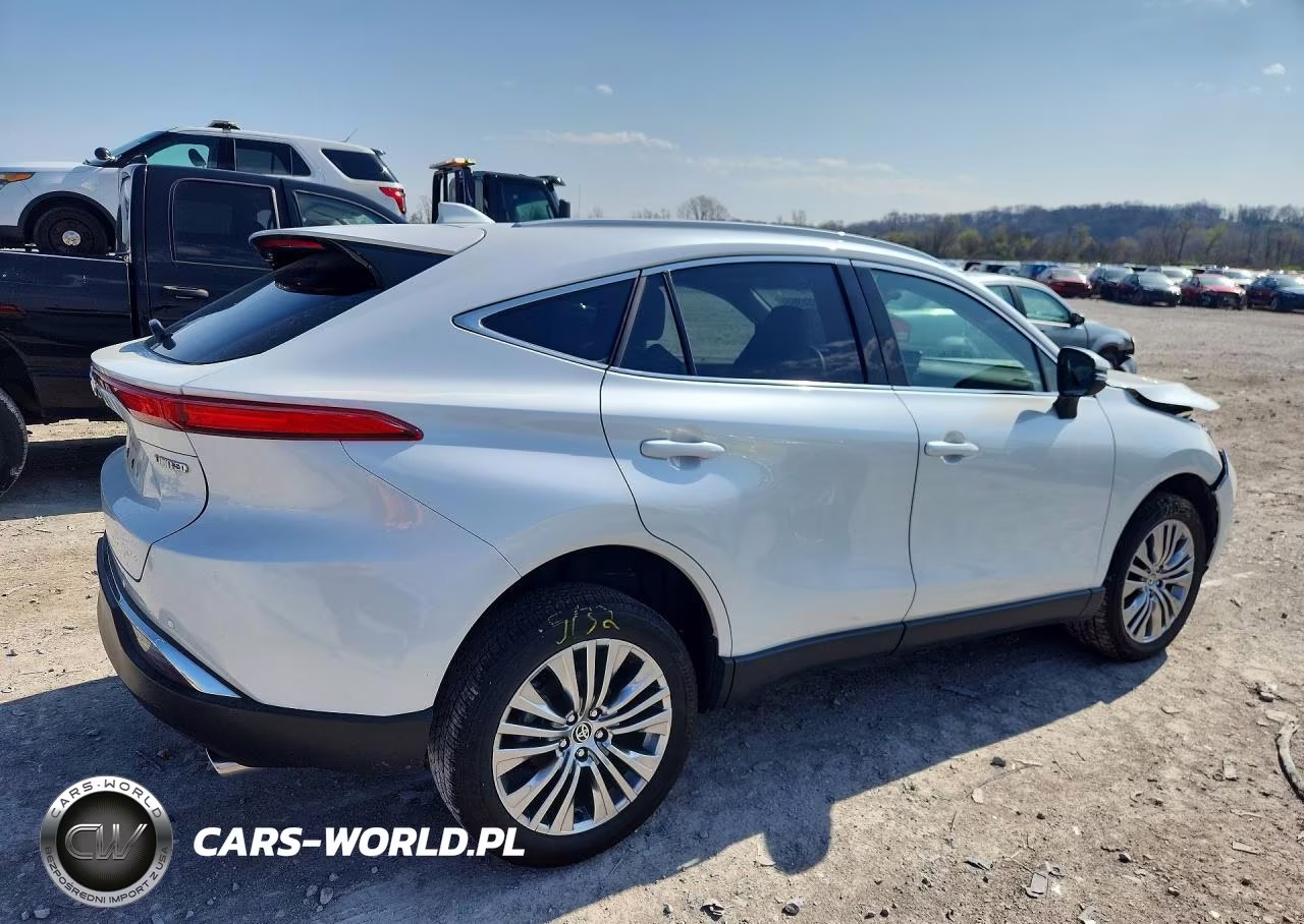 2024 Toyota Venza Limited VIN:JTEAAAAH0RJ176688 - 3