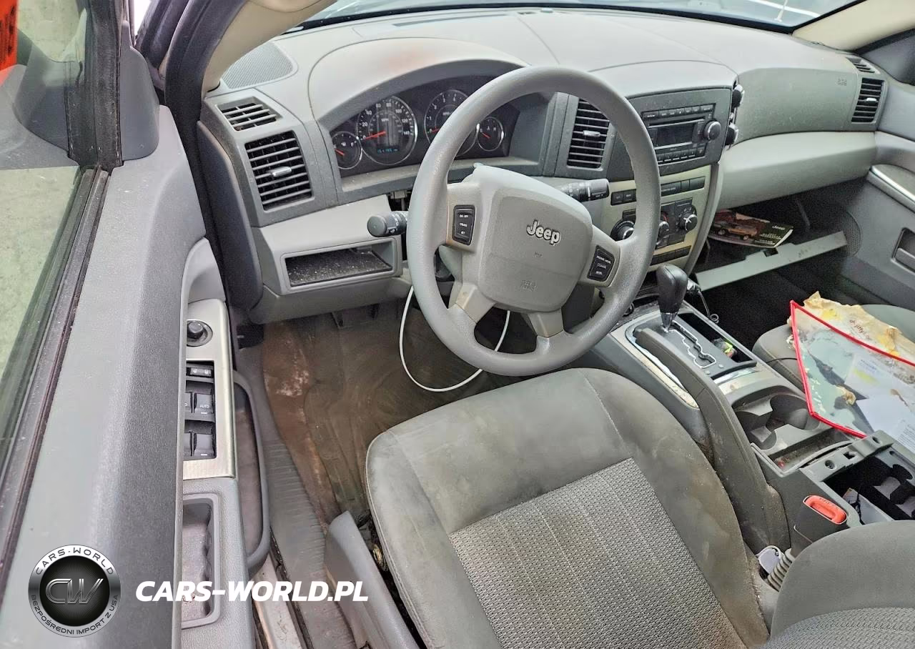 2007 Jeep Grand Cherokee Laredo VIN:1J8GR48K37C559710 - 8