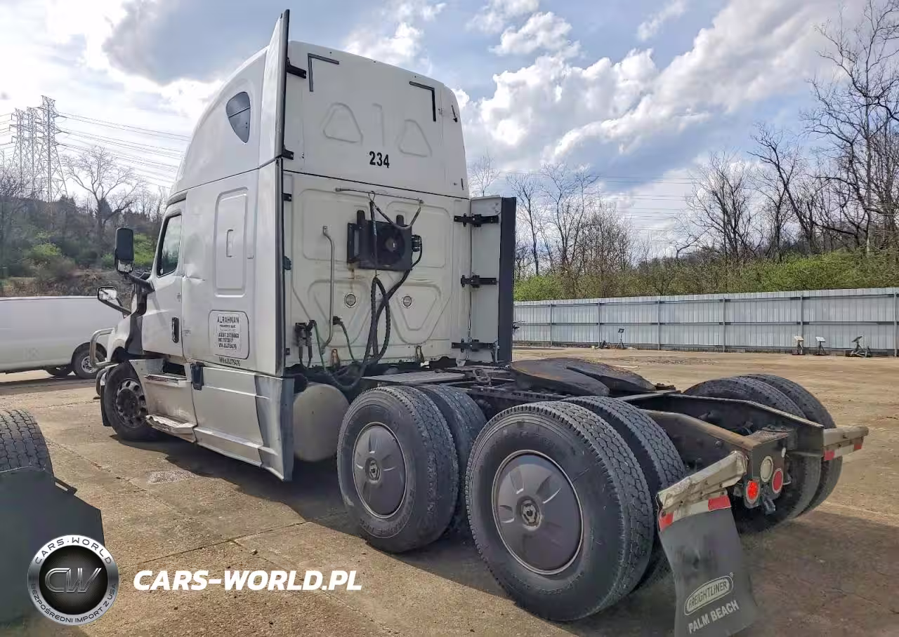 2018 Freightliner Cascadia 126 Semi Truck VIN:3AKJHHDR7JSJT5476 - 3