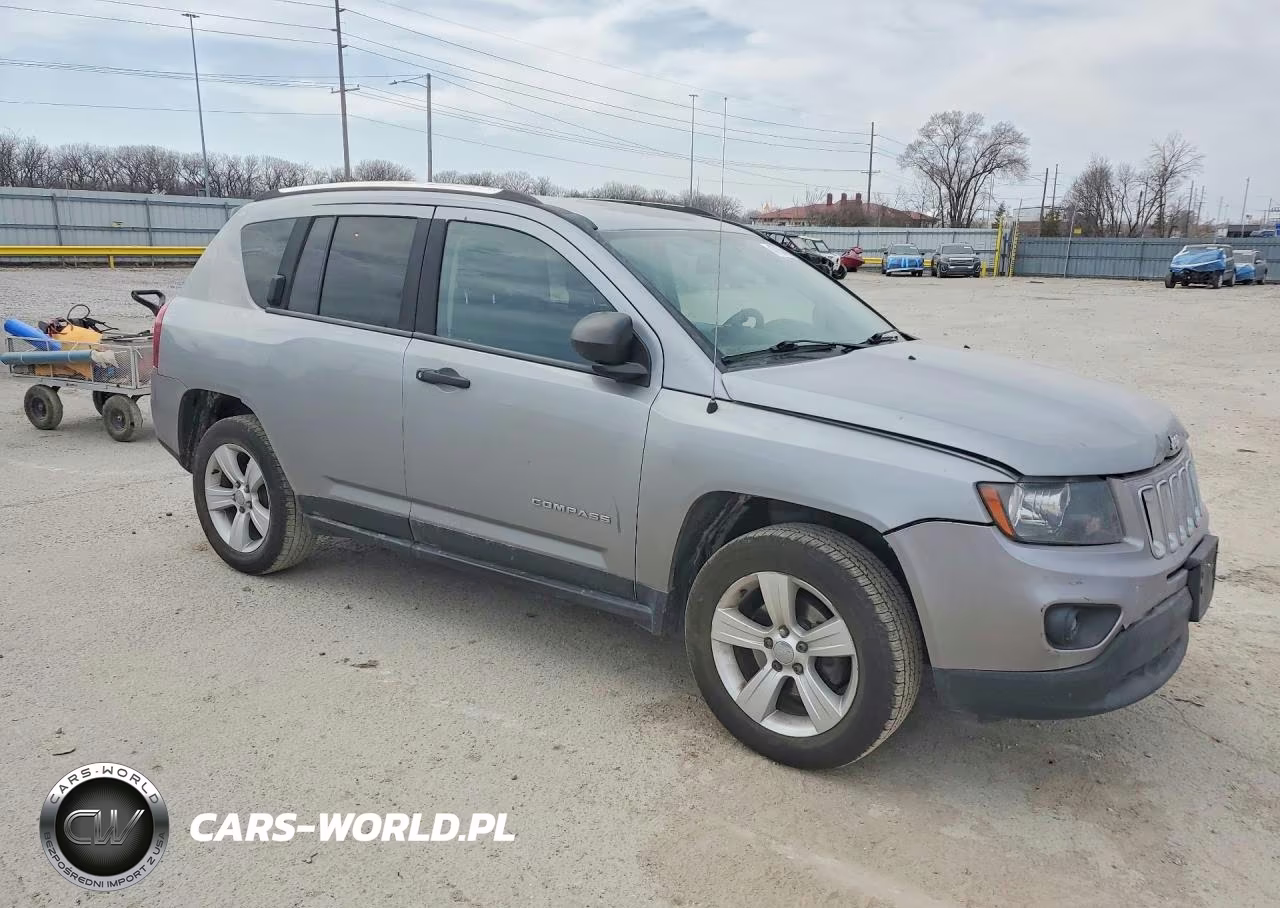2014 Jeep Compass VIN:1C4NJCBB0FD110714 - 4