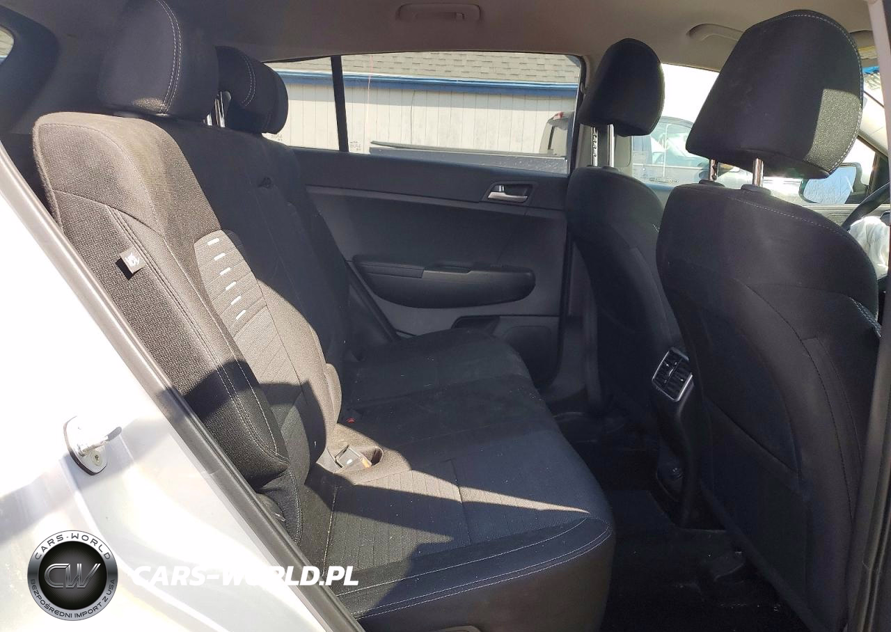 2020 Kia Sportage Lx VIN:KNDPMCAC3L7794937 - 11