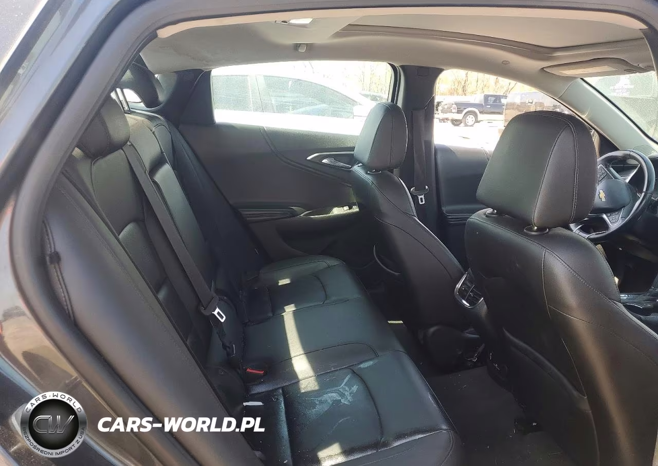2016 Chevrolet Malibu VIN:1G1ZE5STXGF182917 - 10
