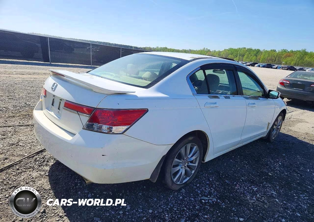 2011 Honda Accord Ex VIN:1HGCP2F78BA112682 - 3
