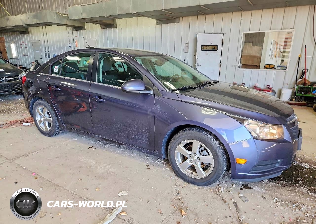 2014 Chevrolet Cruze Lt VIN:1G1PC5SBXE7330592 - 4