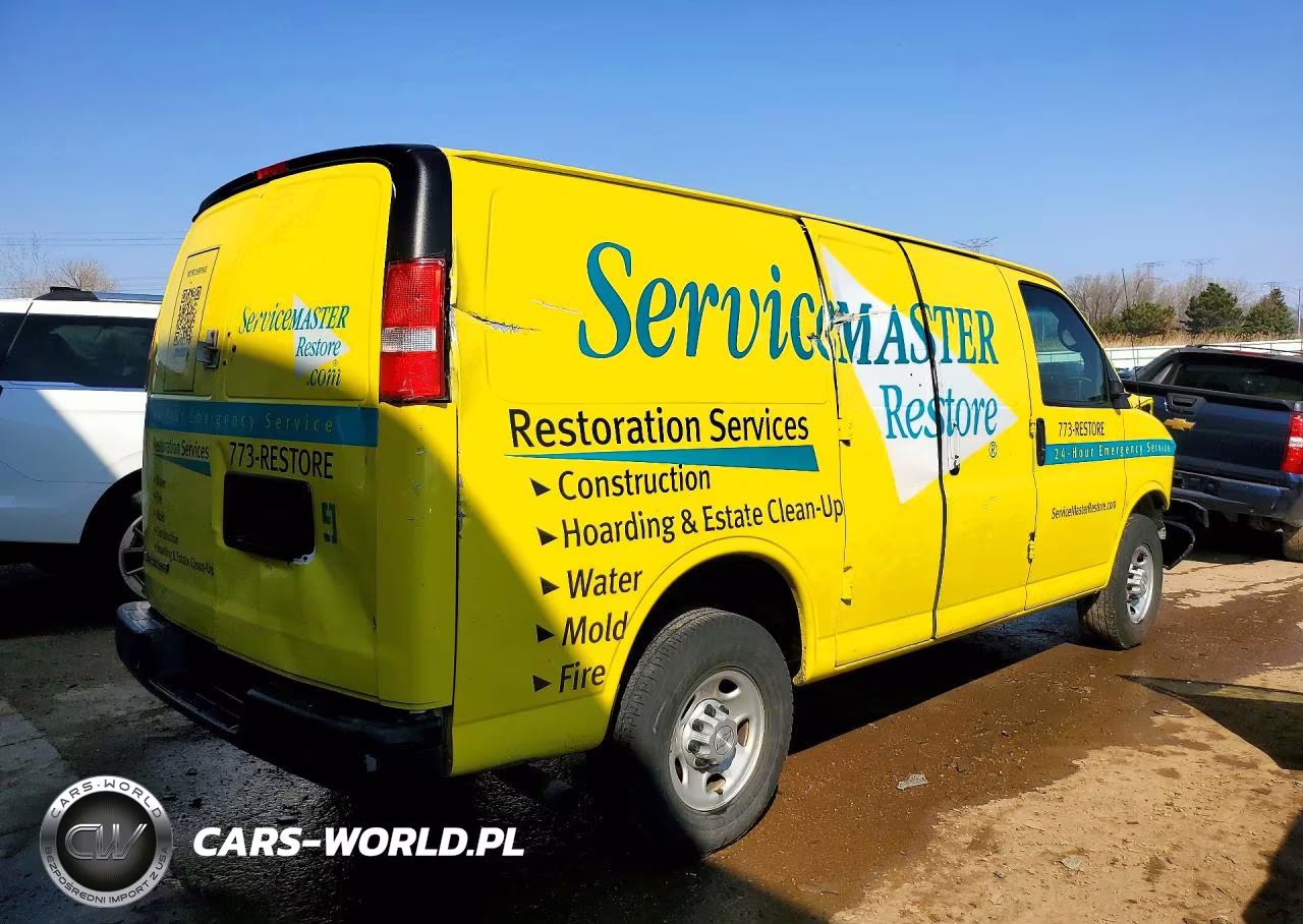 2015 Chevrolet Express G2500 VIN:1GCWGFCF7F1235863 - 3