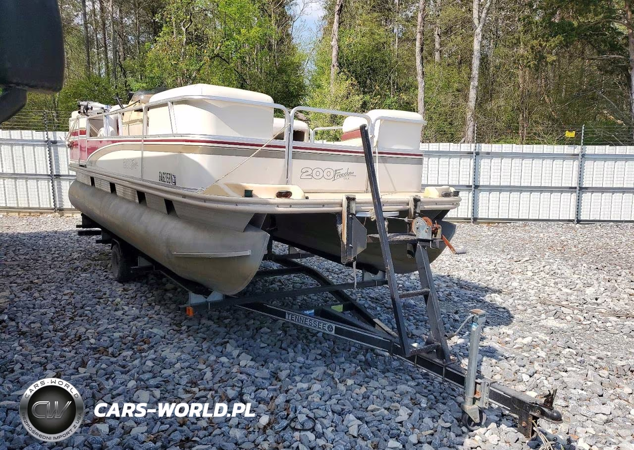 2000 Fishhawk Boat