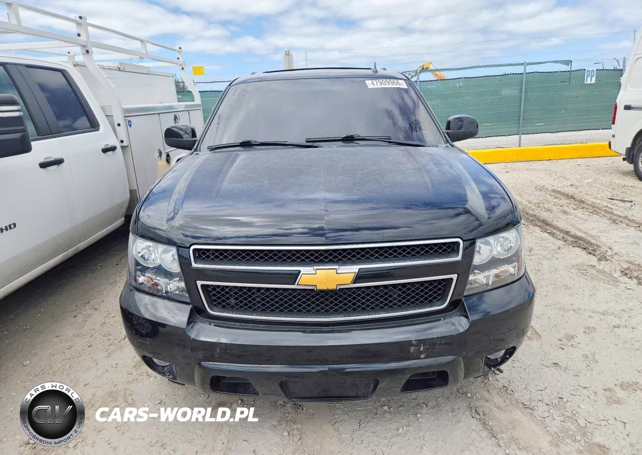 2014 Chevrolet Suburban C1500 Lt VIN:1GNSCJE05ER107084 - 5