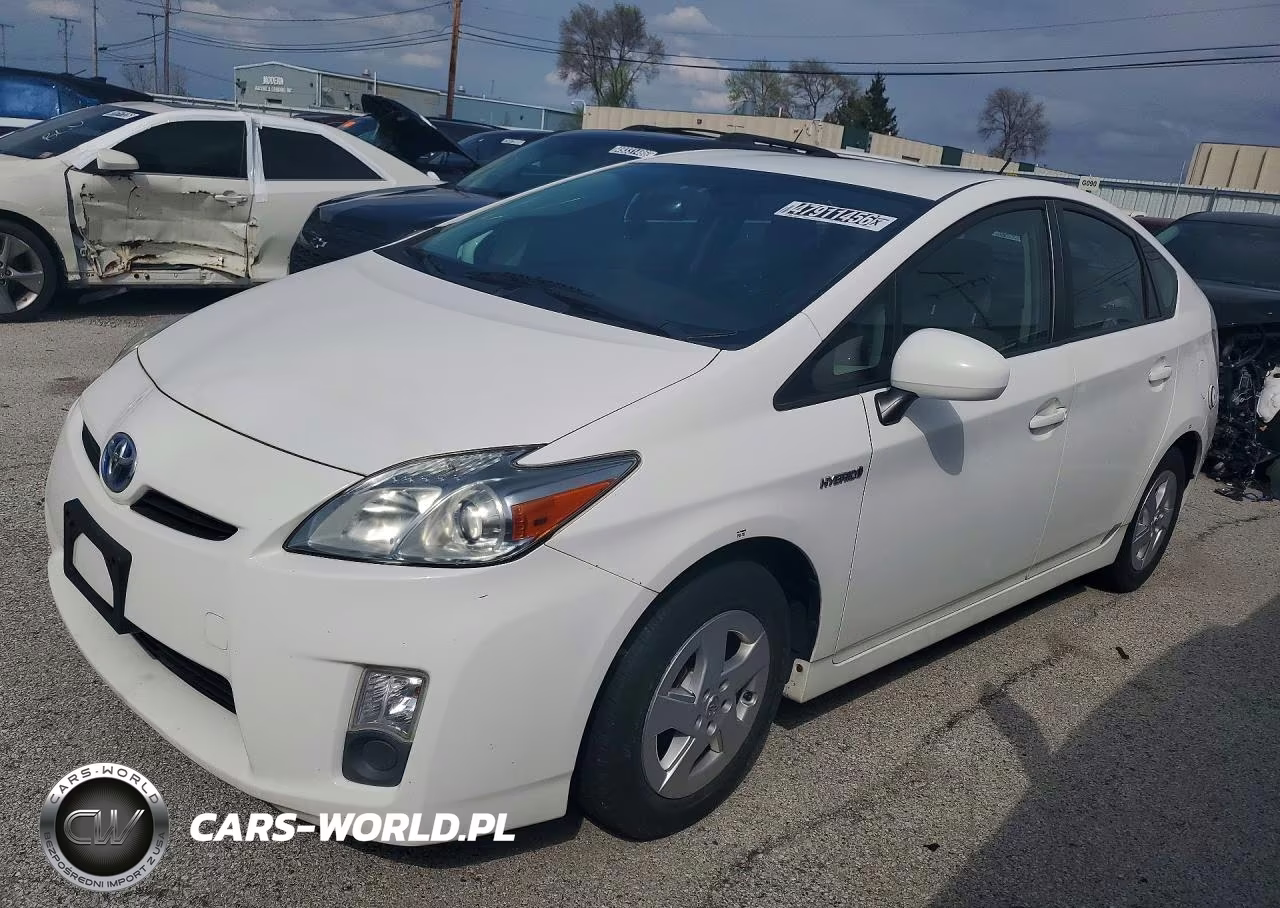 2011 Toyota Prius Two