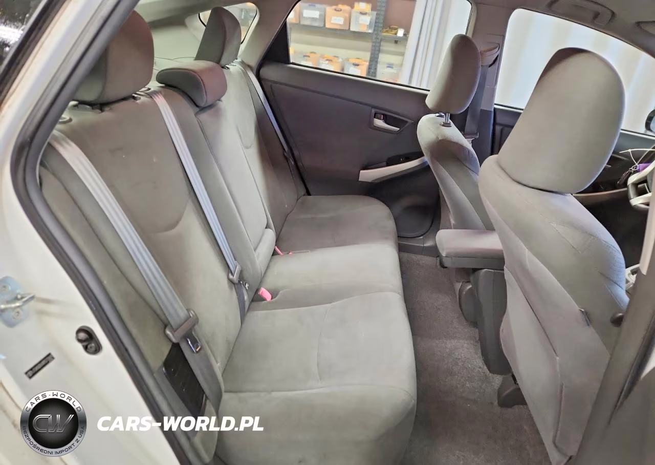 2011 Toyota Prius Two VIN:JTDKN3DU8B5270690 - 10