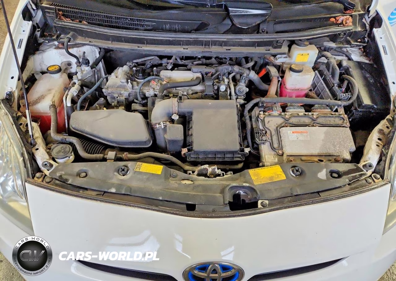 2011 Toyota Prius Two VIN:JTDKN3DU8B5270690 - 11