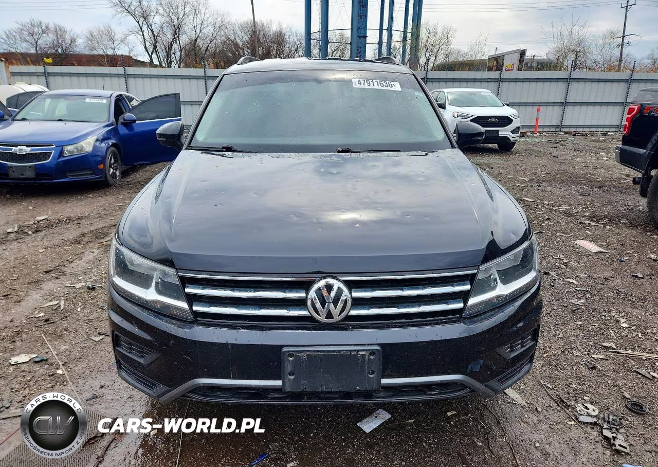 2018 Volkswagen Tiguan VIN:3VV2B7AX2JM075211 - 5