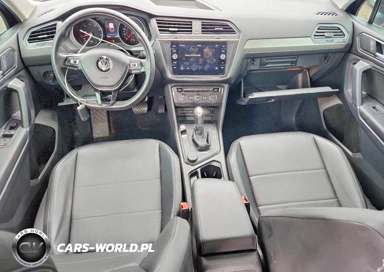 2018 Volkswagen Tiguan VIN:3VV2B7AX2JM075211 - 8