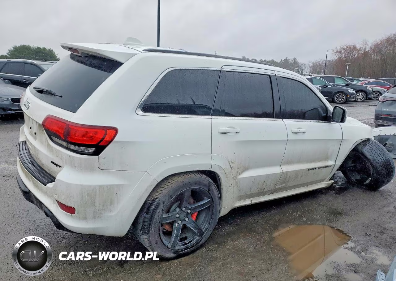 2015 Jeep Grand Cherokee Srt-8 VIN:1C4RJFDJ4FC752057 - 3