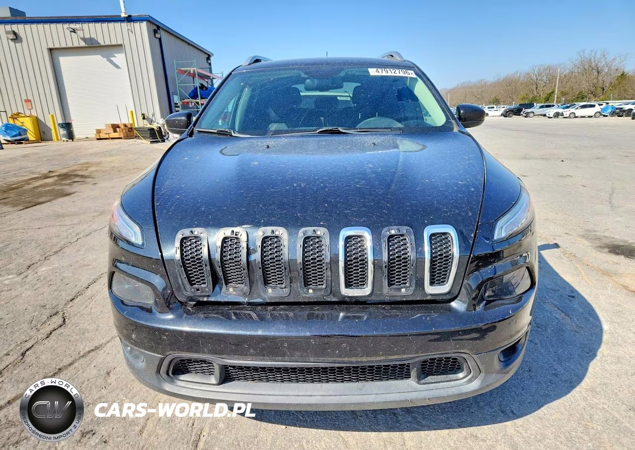 2015 Jeep Cherokee Latitude VIN:1C4PJLCB8FW700123 - 5