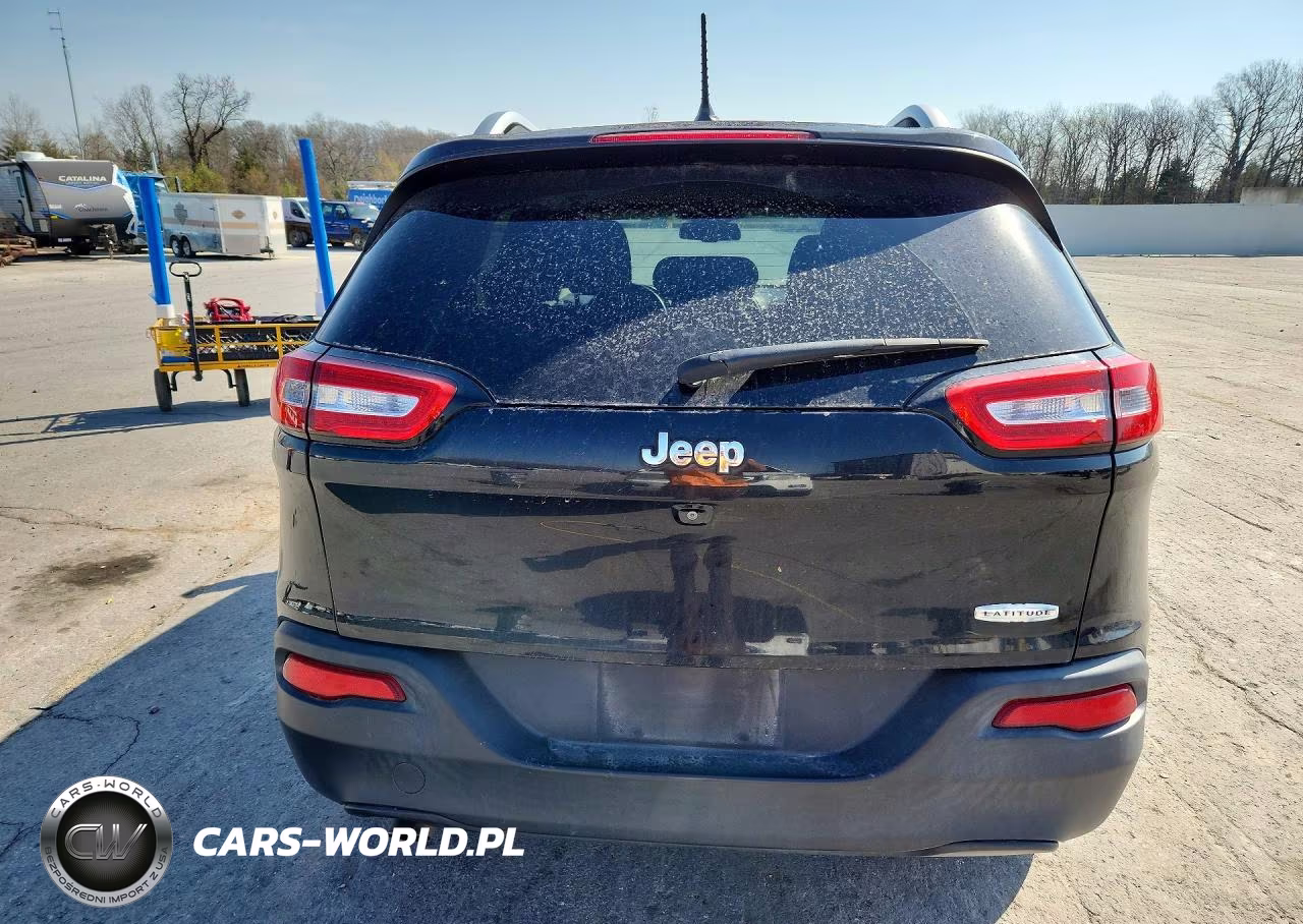2015 Jeep Cherokee Latitude VIN:1C4PJLCB8FW700123 - 6
