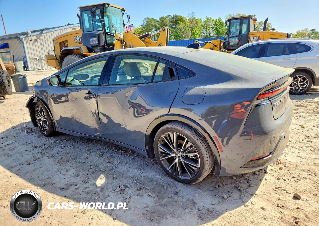 2026 Toyota Prius Xle VIN:JTDACAAU9T3074944 - 2