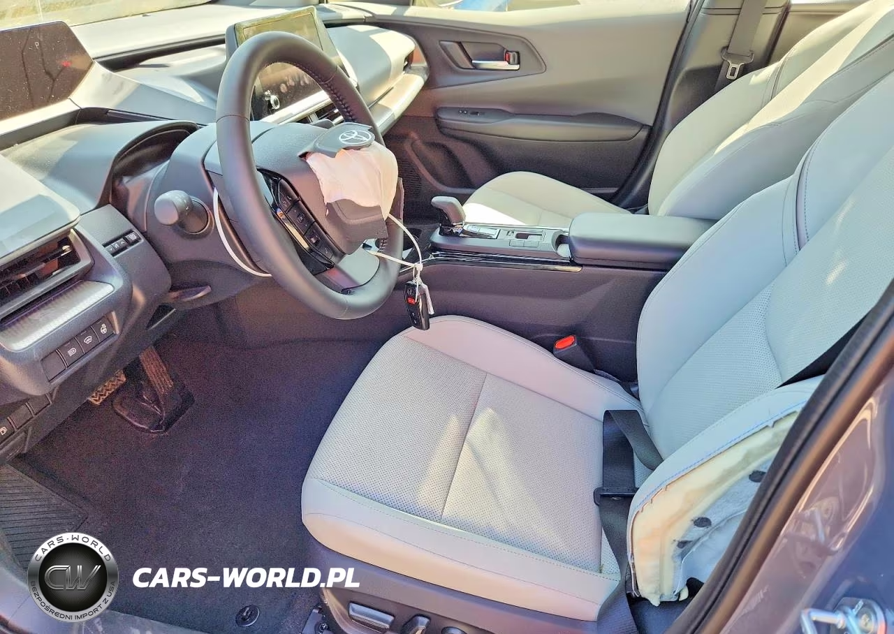 2026 Toyota Prius Xle VIN:JTDACAAU9T3074944 - 7