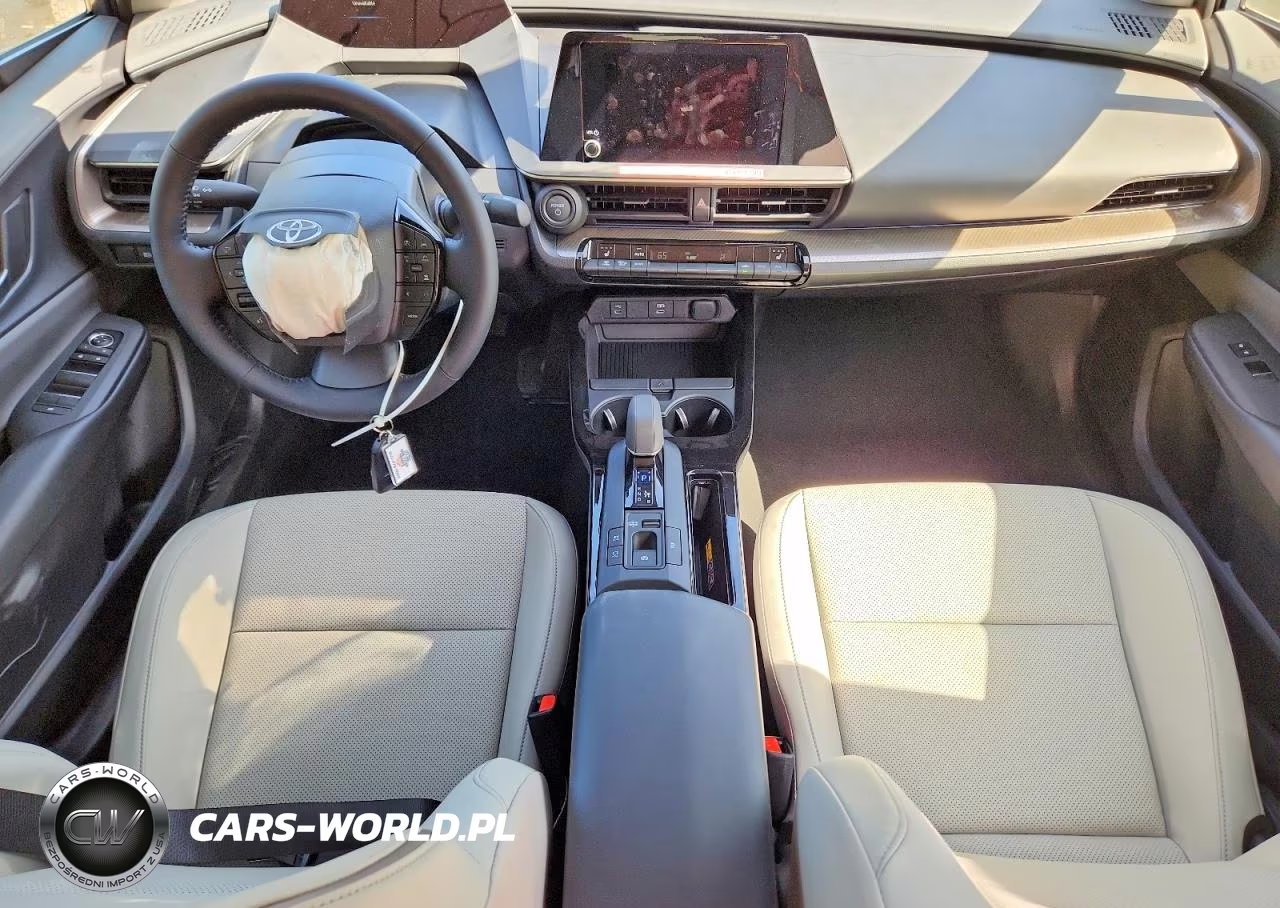 2026 Toyota Prius Xle VIN:JTDACAAU9T3074944 - 8