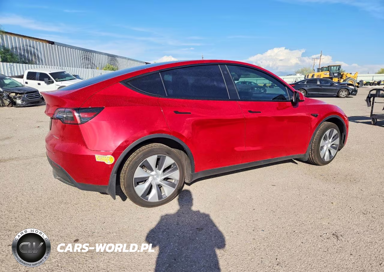 2022 Tesla Model Y VIN:7SAYGDEE9NF558225 - 3