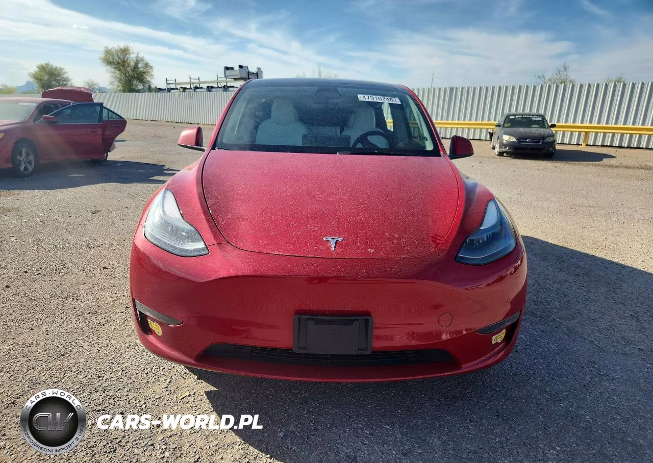2022 Tesla Model Y VIN:7SAYGDEE9NF558225 - 5