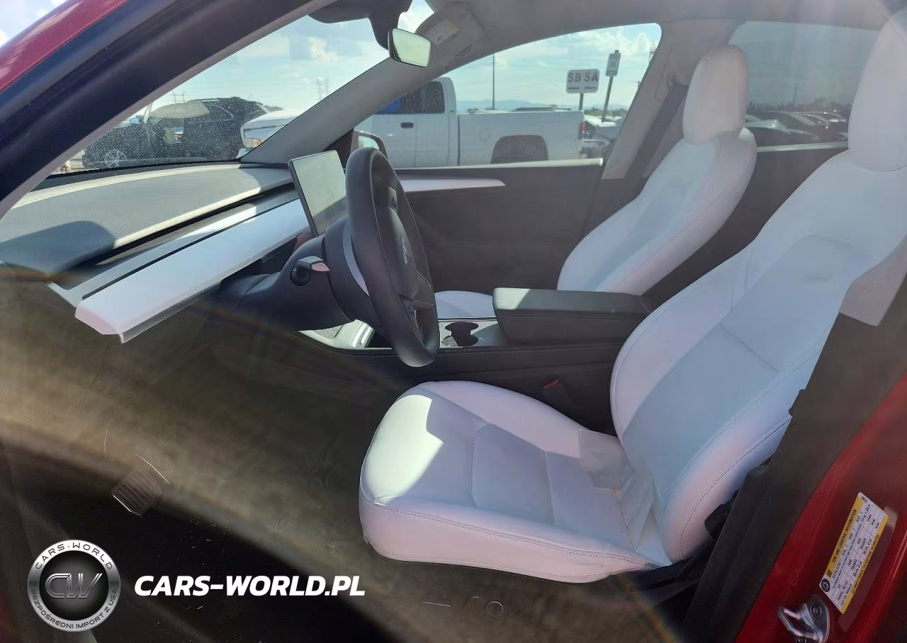 2022 Tesla Model Y VIN:7SAYGDEE9NF558225 - 7