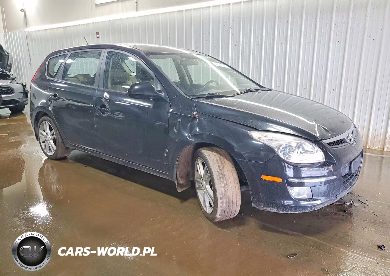 2009 Hyundai Elantra Touring VIN:KMHDC86E19U040258 - 4