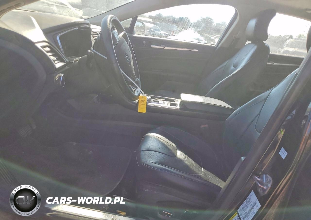 2019 Ford Fusion Titanium VIN:3FA6P0D97KR104752 - 7
