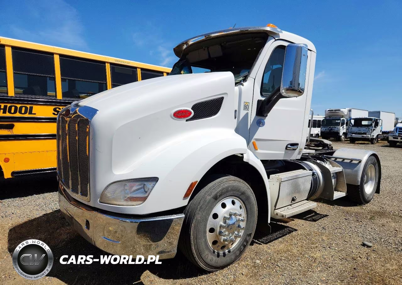 2021 Peterbilt 579 Semi Truck VIN:1XPBAK8X4MD760819 - 2