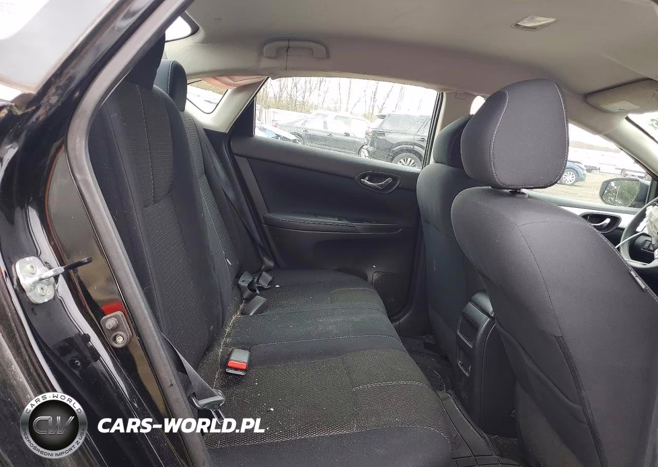 2016 Nissan Sentra S VIN:3N1AB7AP2GY323763 - 10