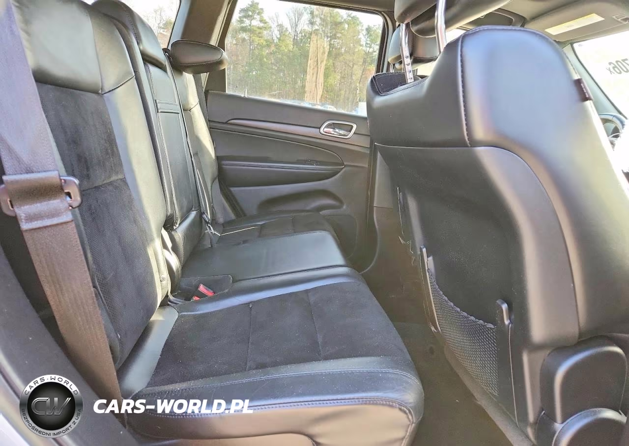 2015 Jeep Grand Cherokee Laredo VIN:1C4RJFAG0FC186942 - 11