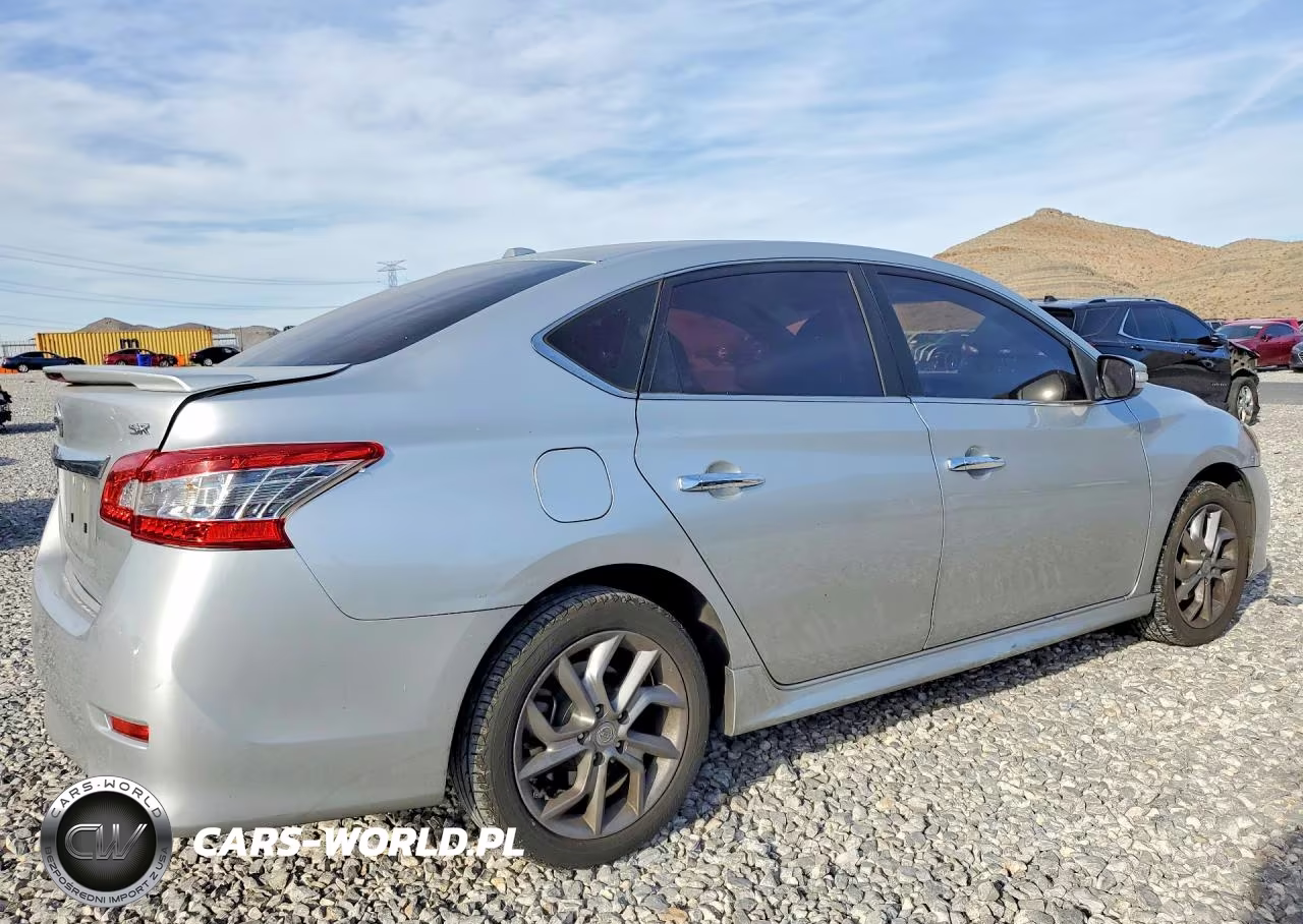 2015 Nissan Sentra Sr VIN:3N1AB7APXFY297976 - 3