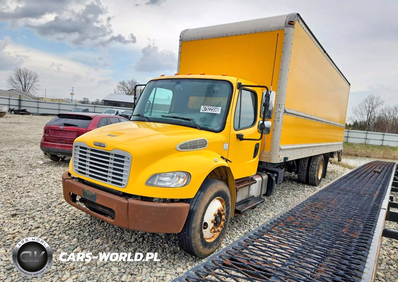 2013 Freightliner Business Class M2 Box Truck