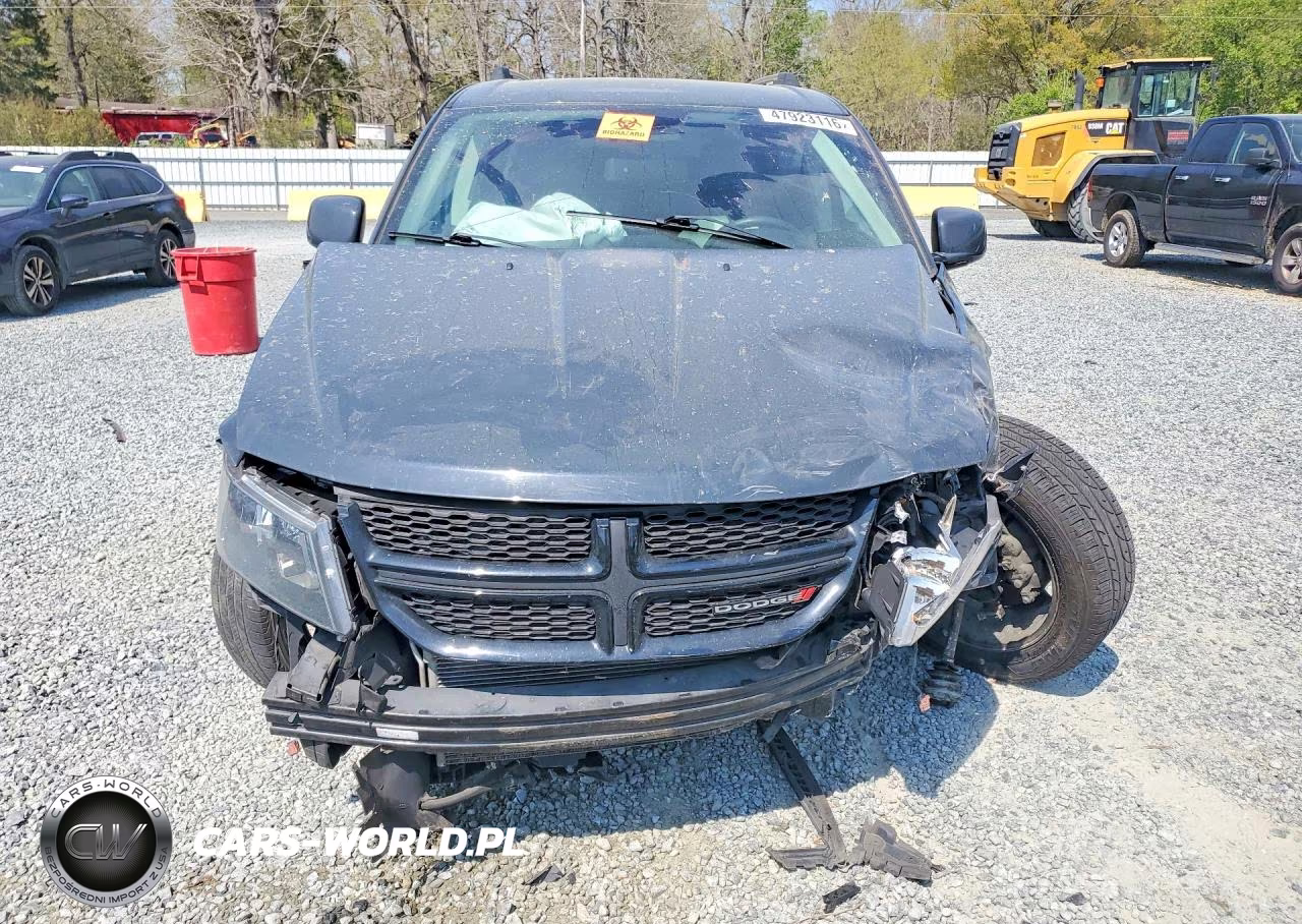 2018 Dodge Journey Crossroad VIN:3C4PDCGG7JT338944 - 5