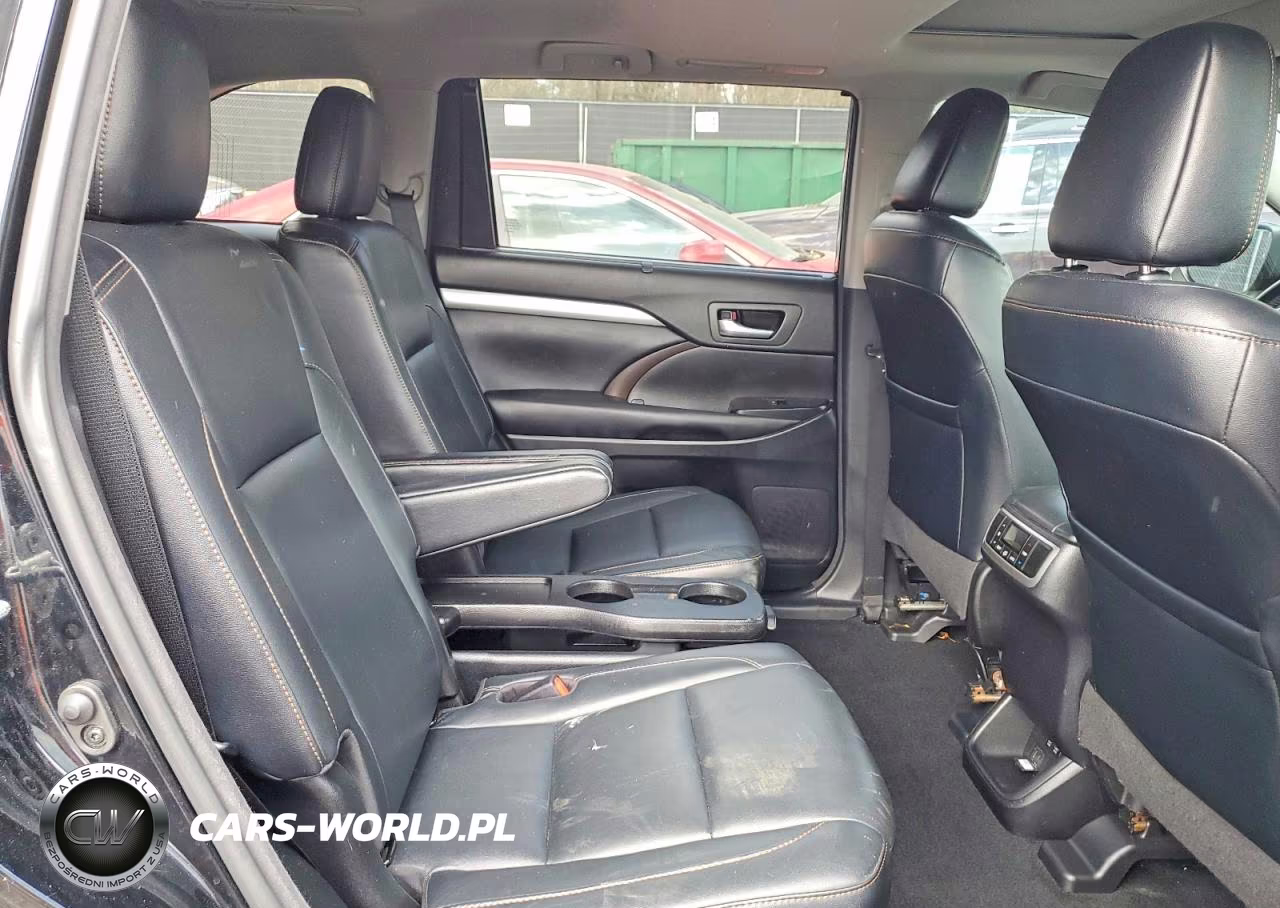 2018 Toyota Highlander Xle VIN:5TDJZRFH8JS543123 - 11