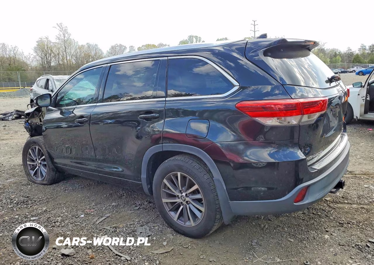 2018 Toyota Highlander Xle VIN:5TDJZRFH8JS543123 - 2