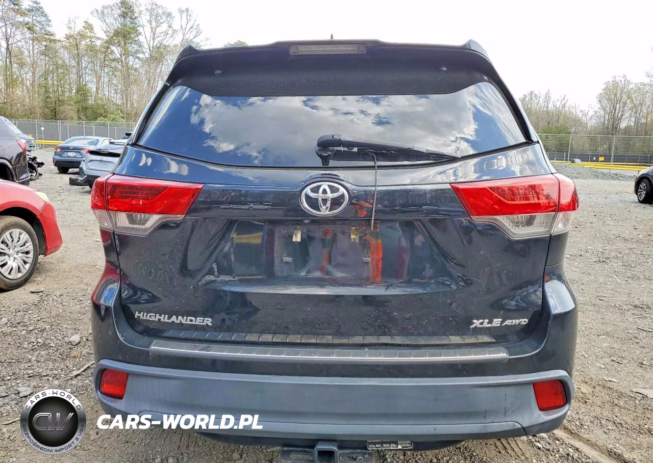 2018 Toyota Highlander Xle VIN:5TDJZRFH8JS543123 - 6