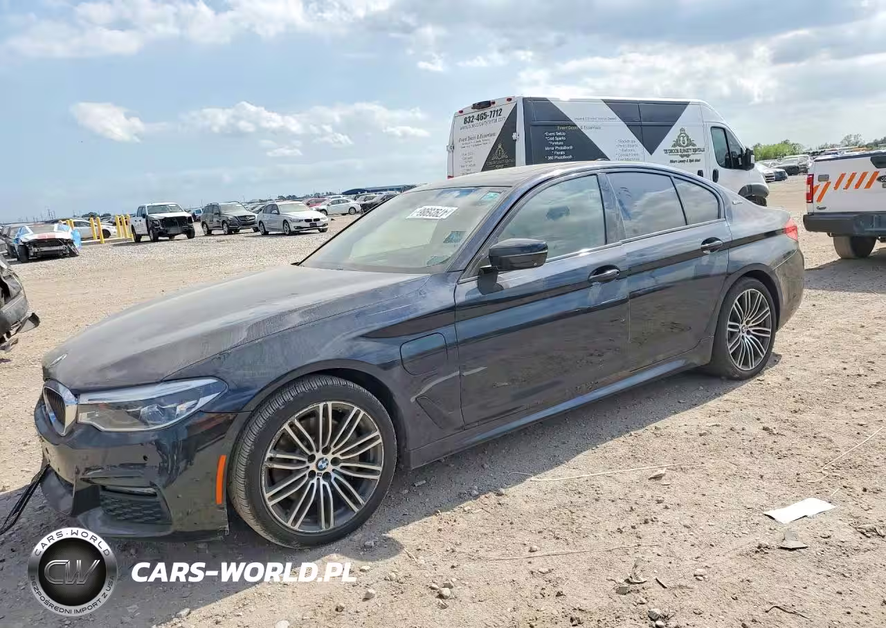 2019 BMW 530E