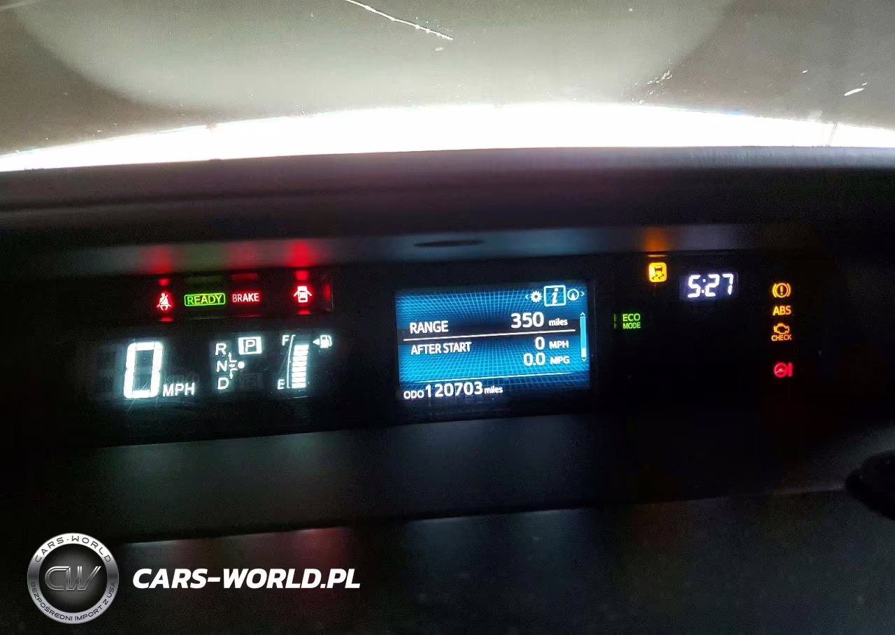 2016 Toyota Prius V Three VIN:JTDZN3EU8GJ044449 - 9