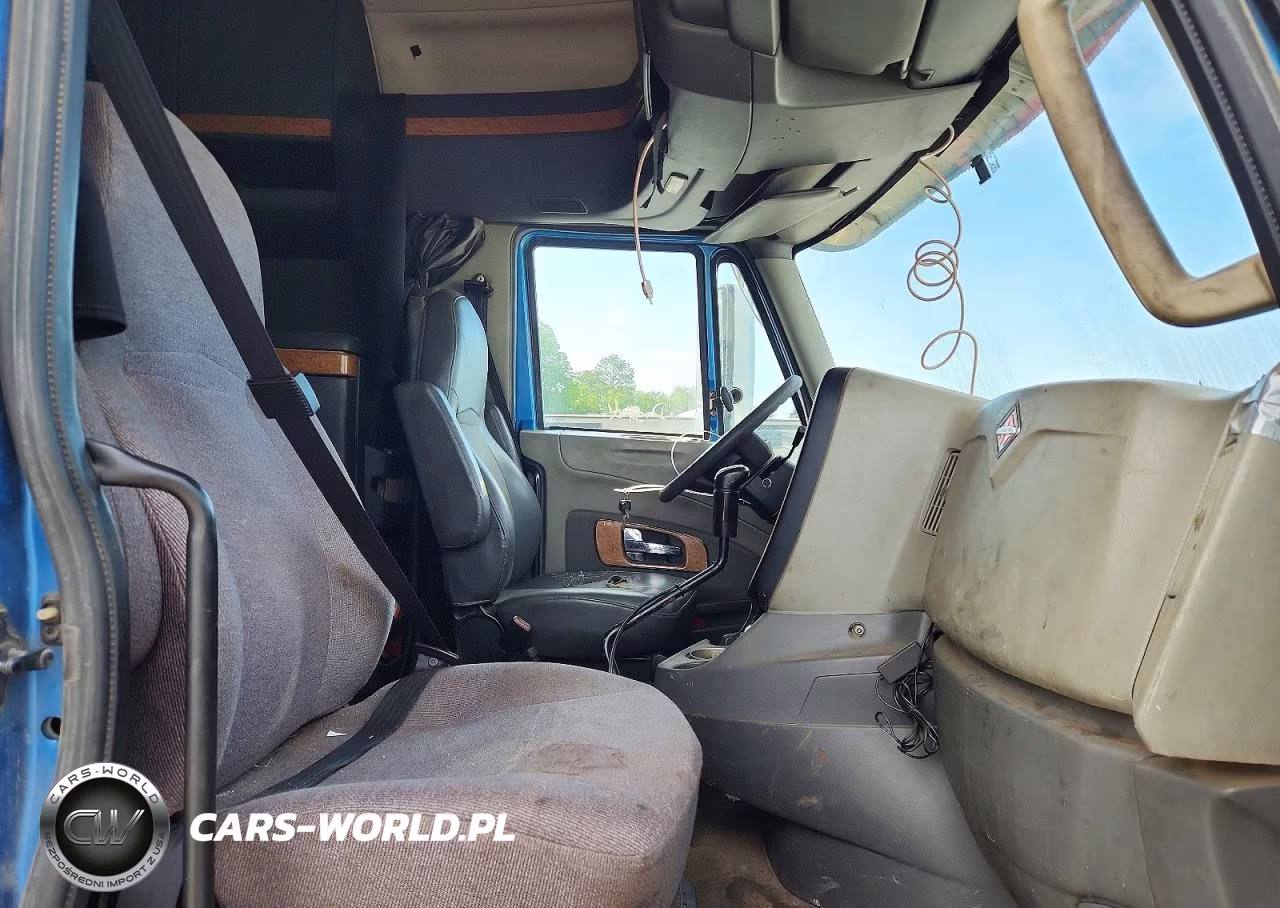 2011 International Lf687 Semi Truck VIN:3HSDJSJR0BN366663 - 5
