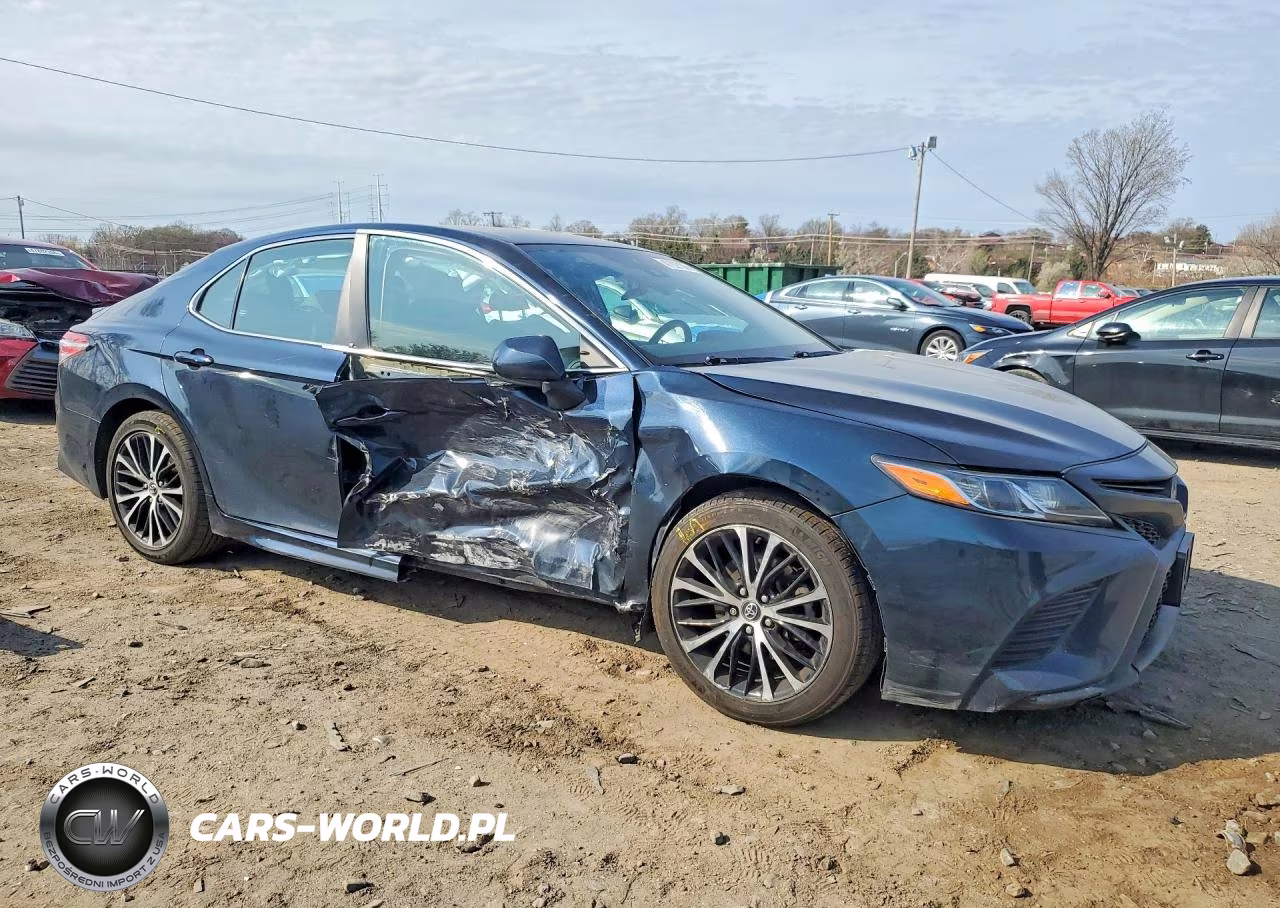 2020 Toyota Camry Se VIN:4T1G11AKXLU900544 - 4