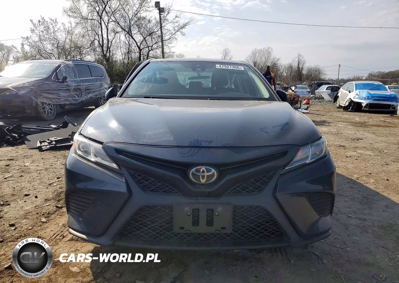 2020 Toyota Camry Se VIN:4T1G11AKXLU900544 - 5