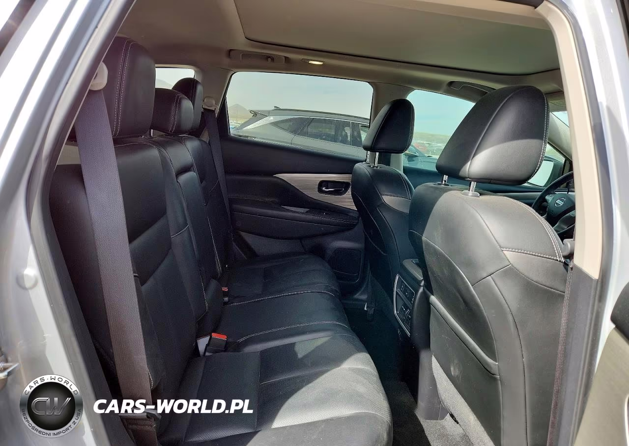 2018 Nissan Murano Platinum VIN:5N1AZ2MH6JN139586 - 10