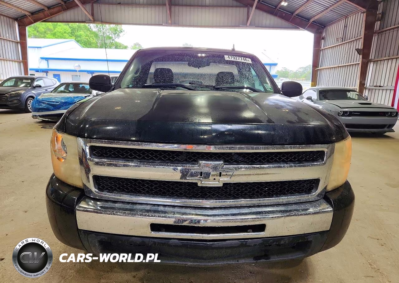 2009 Chevrolet Silverado C1500 VIN:1GCEC14XX9Z100352 - 5